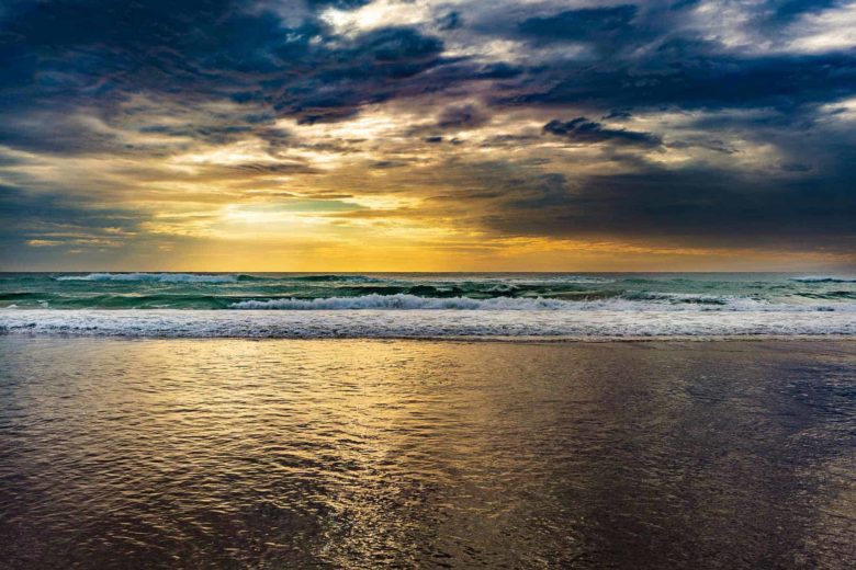 Byron Bay NSW - clouds on the beach