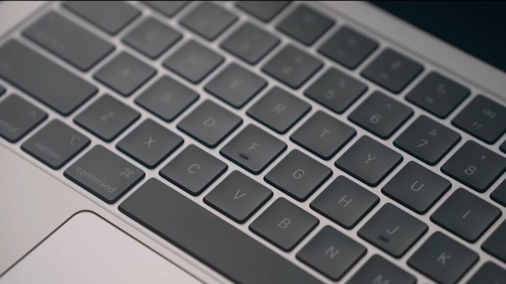Apple MacBook keyboard & touchpad
